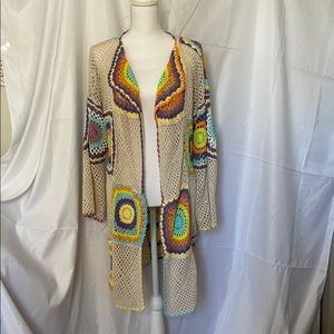 Crotched tunic with long sleeves